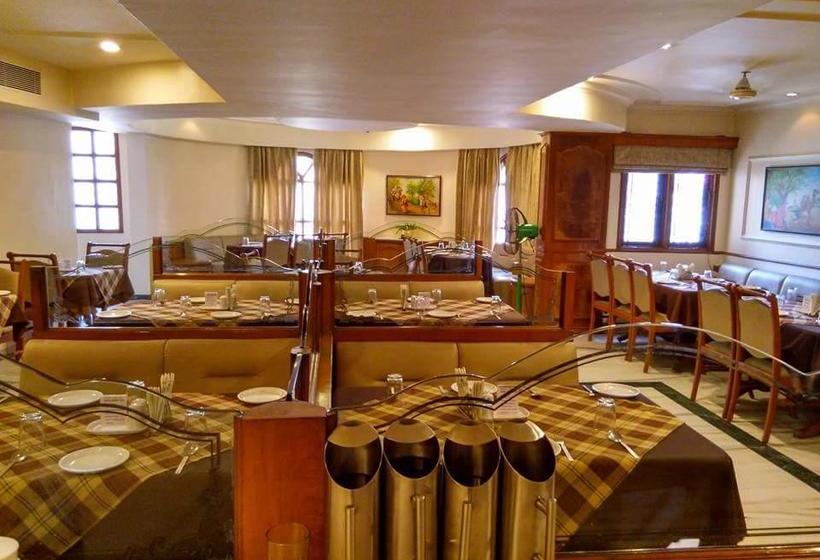 Отель Apna Avenue