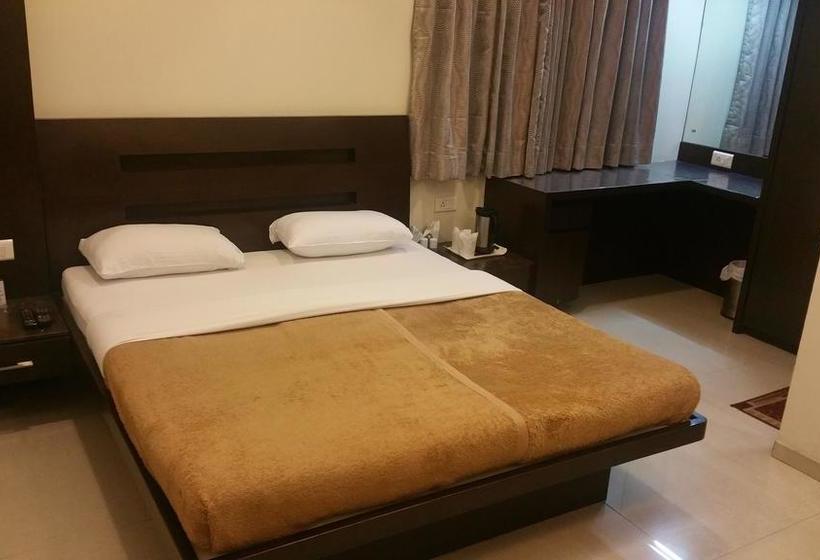 Отель Apna Avenue