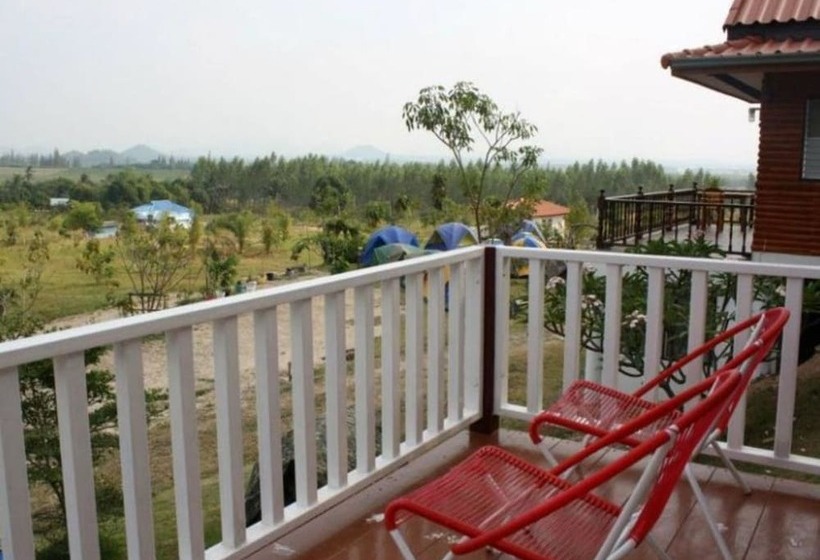 בית מלון כפרי Baanrai Areeya