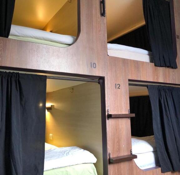 هتل Blue House Youth Hostel