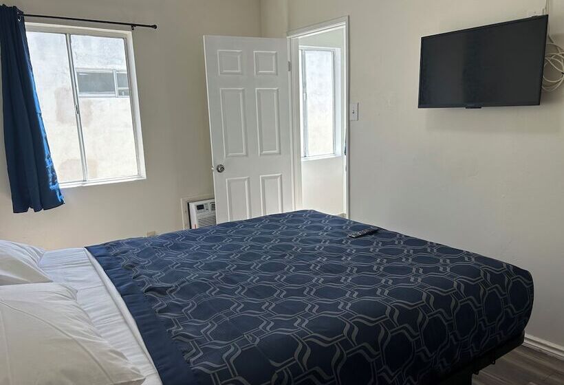 فندق Budget Inn Hollywood