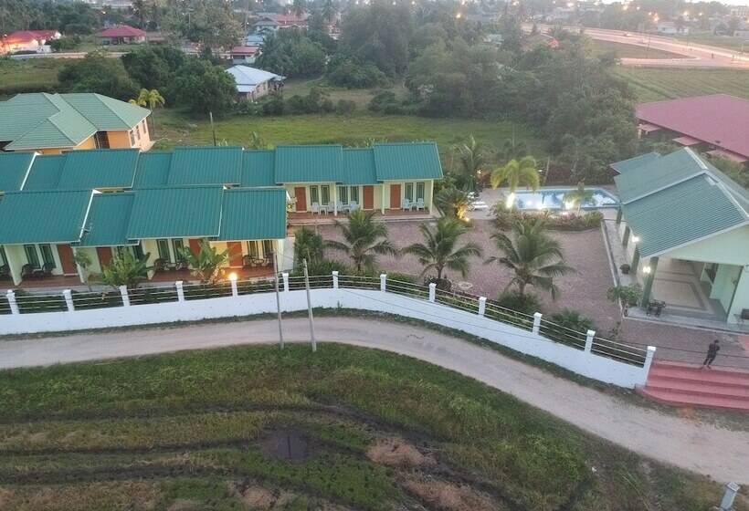 ホテル Casa Cenang Resort Tok Bidin Langkawi