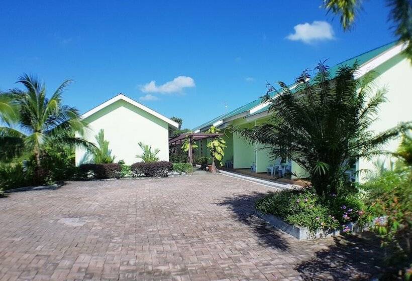 ホテル Casa Cenang Resort Tok Bidin Langkawi