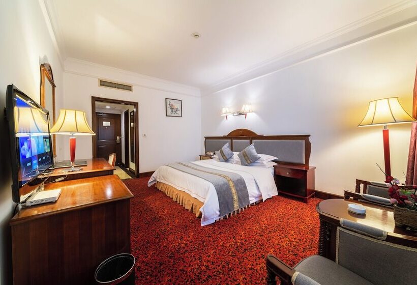 Отель Emeishan Grand