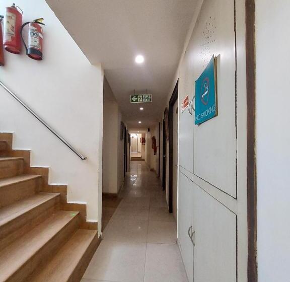 فندق Green Castle