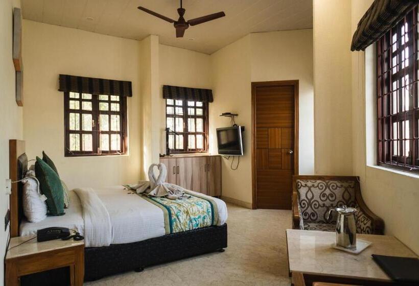 فندق Green Castle