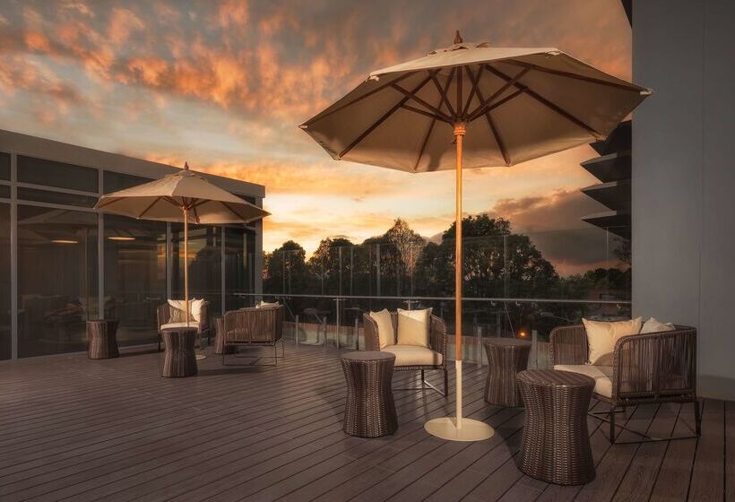 هتل Hilton Garden Inn Bogota Airport