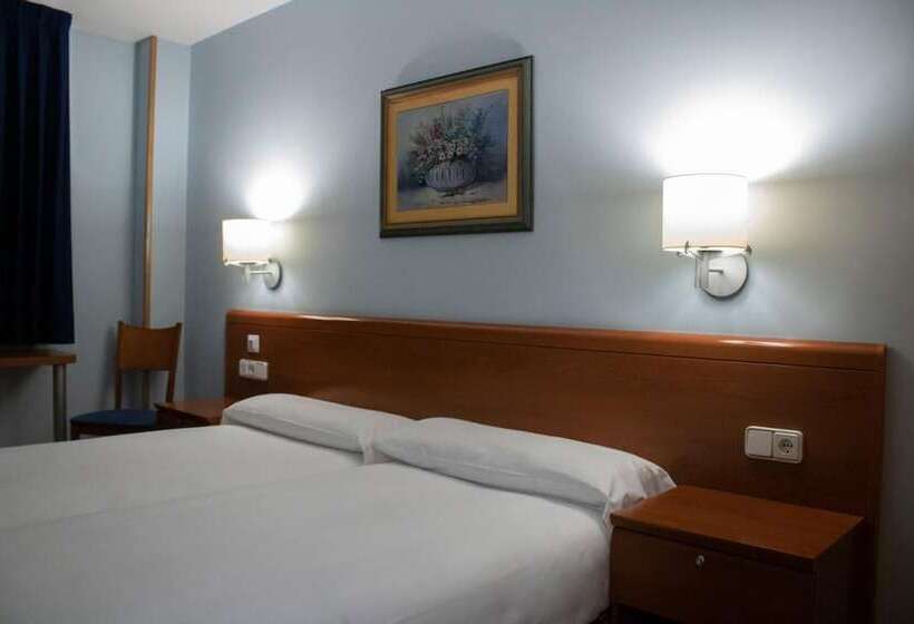 בית מלון כפרי Hostal Alda Rio Duero