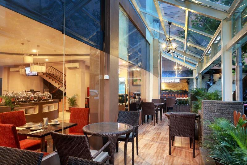 Отель Ipb Convention Botani Square