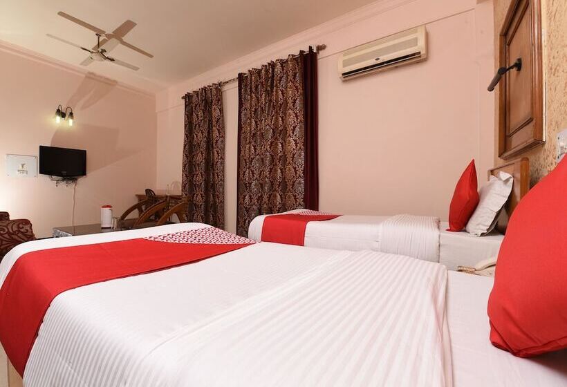 ホテル Kapur Guest House