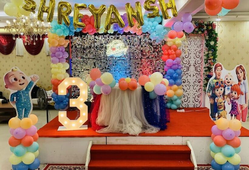 酒店 Kashish Residency And Banquet