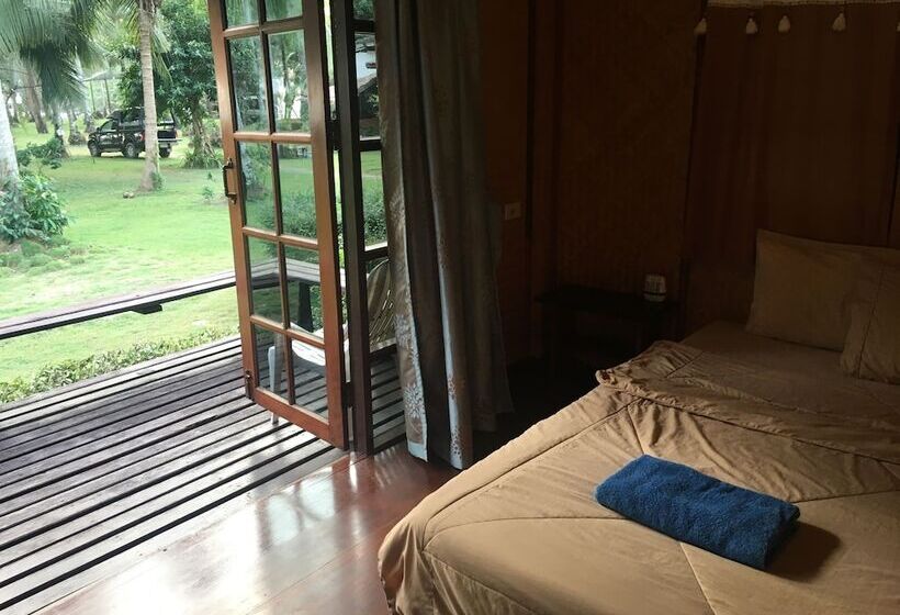 هتل Koh Kood Neverland Beach Resort