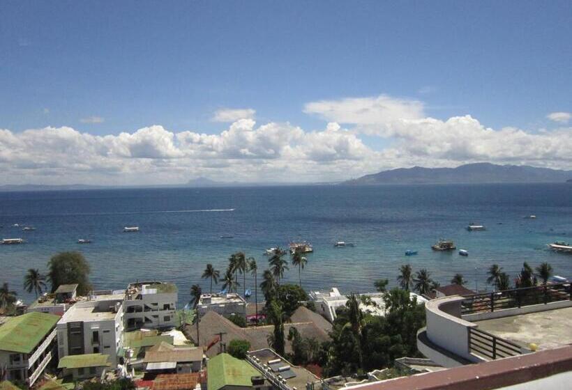 هتل Manarra Sea View Resort