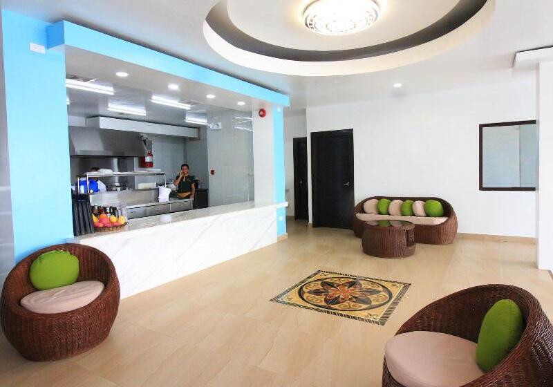 هتل Manarra Sea View Resort