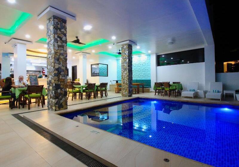 هتل Manarra Sea View Resort