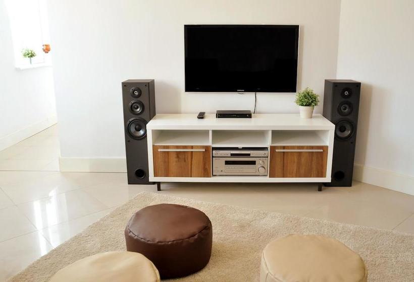 ホテル Midtown Hostel