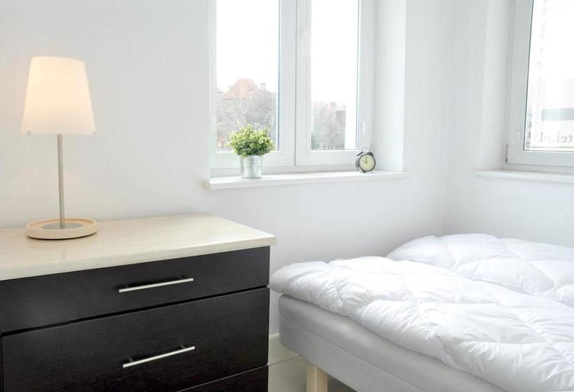 ホテル Midtown Hostel