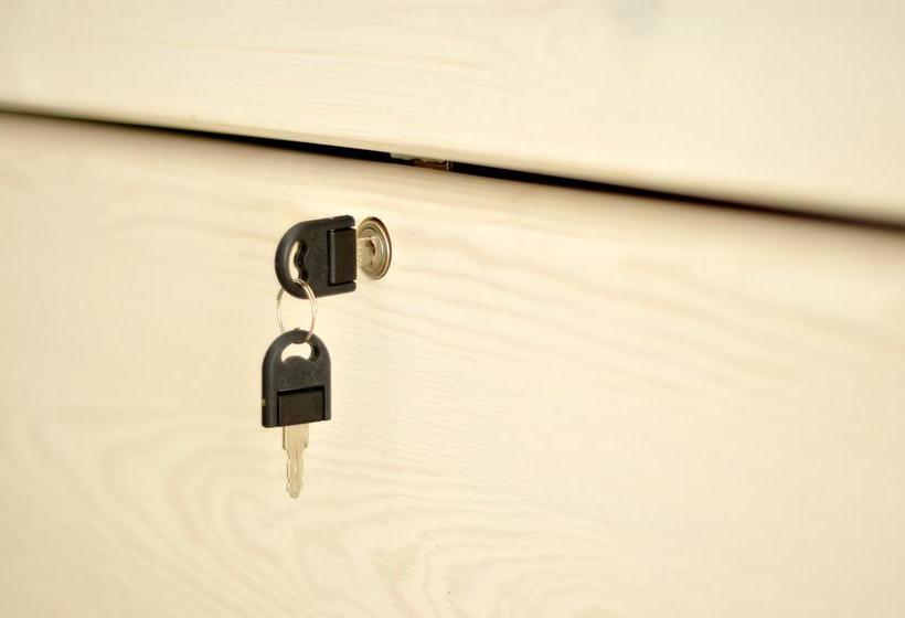 ホテル Midtown Hostel