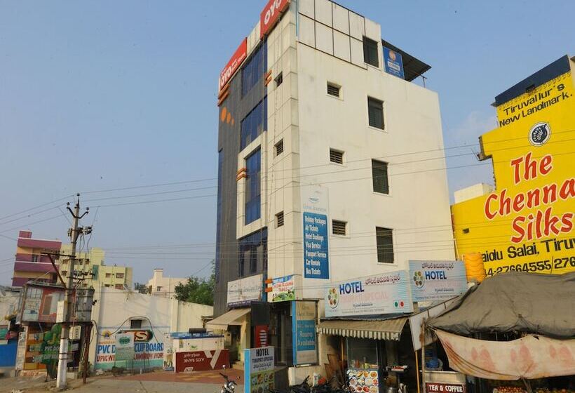 Отель O Padmavathi Puram Near Railway Station