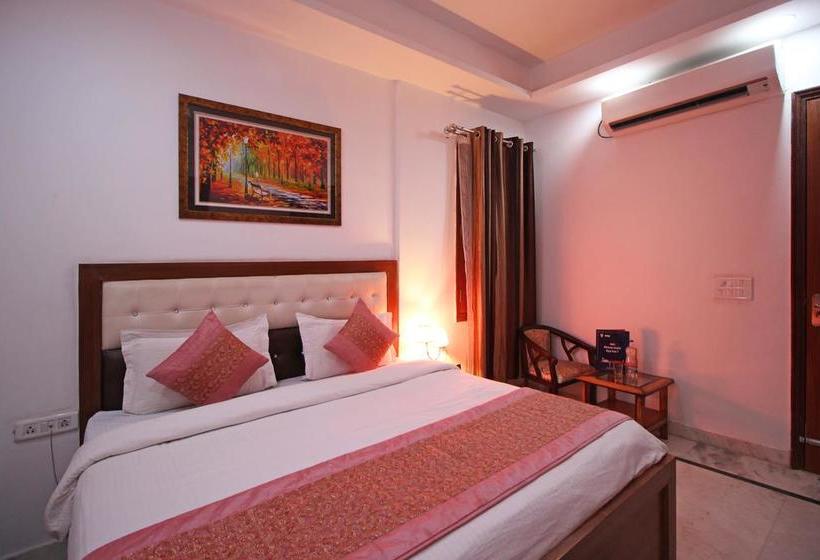 Отель Super Collection O Sector 110 Noida