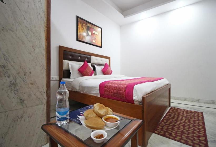 Отель Super Collection O Sector 110 Noida