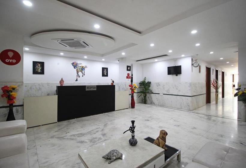 Отель Super Collection O Sector 110 Noida