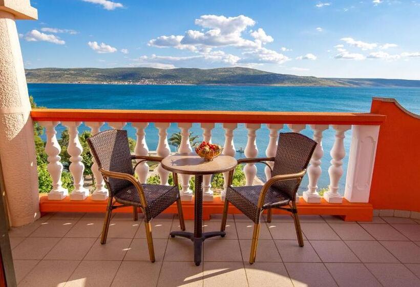 בית מלון כפרי Pansion Kiko