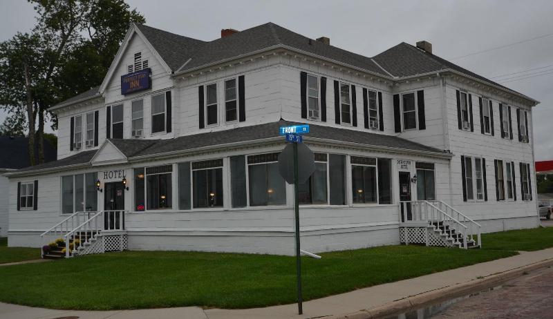 ホテル Perfect Stay Inn & Suites