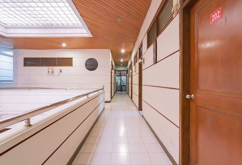 酒店 Reddoorz Plus @ Sukamulya Pasteur 2