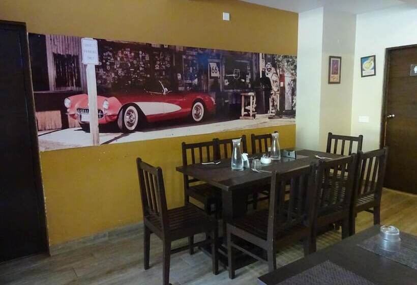 فندق Sinq Signature