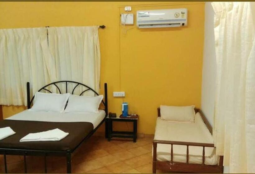 Отель Sunny Holiday Inn