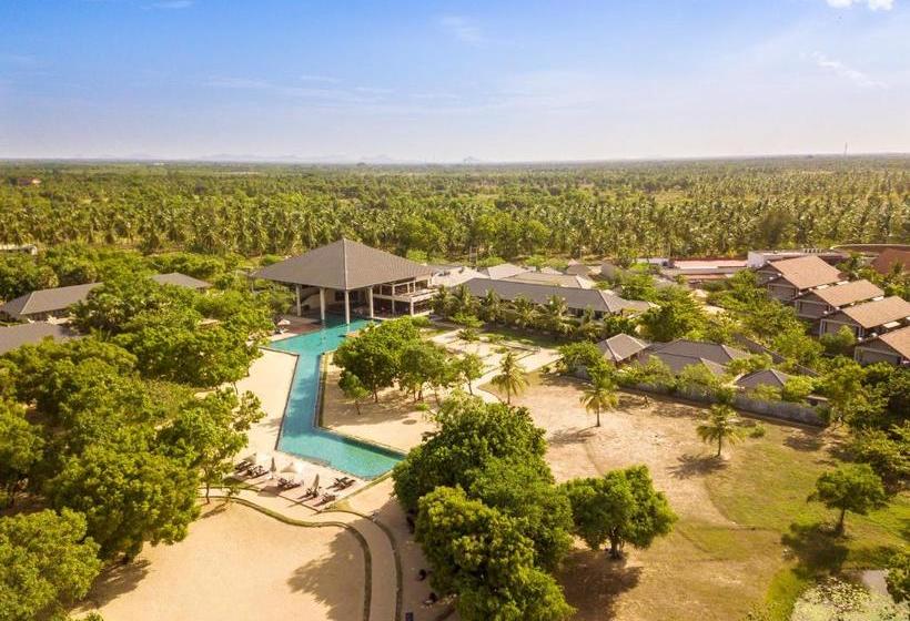 בית מלון כפרי Sunrise By Jetwing