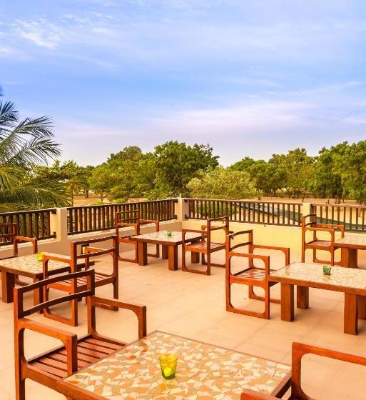 בית מלון כפרי Sunrise By Jetwing