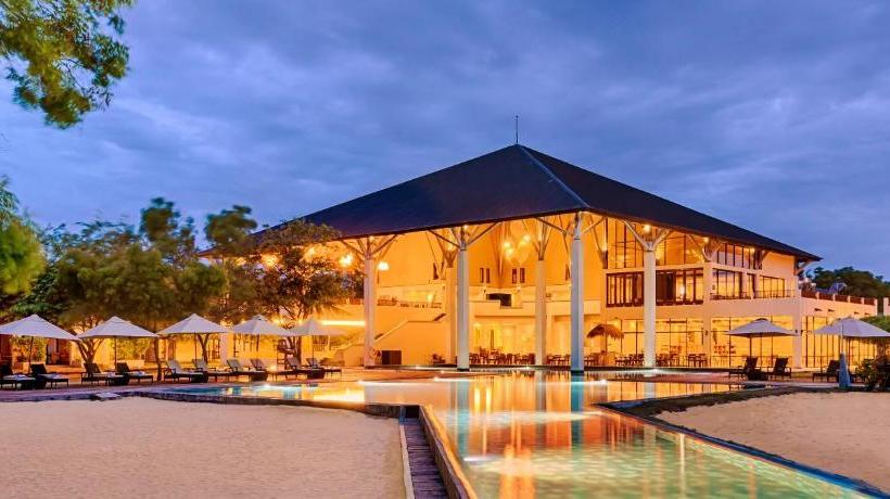 בית מלון כפרי Sunrise By Jetwing