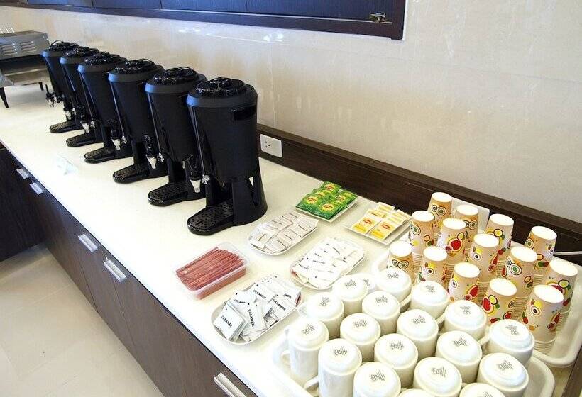 בית מלון כפרי Toyoko Inn Cebu