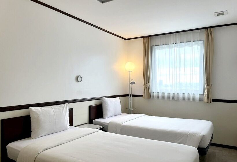 בית מלון כפרי Toyoko Inn Cebu