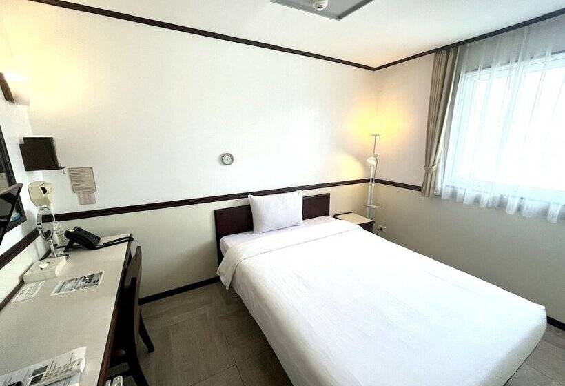 בית מלון כפרי Toyoko Inn Cebu