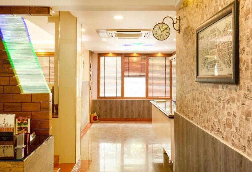 酒店 Treebo The Qasr