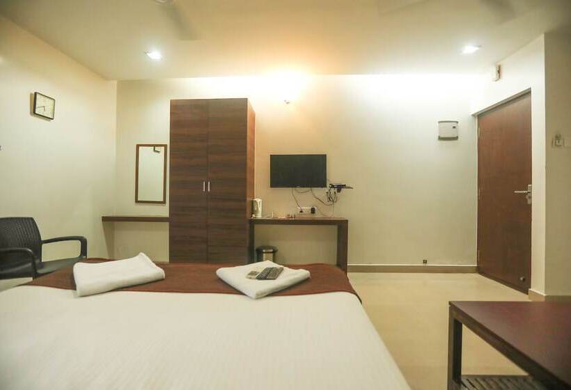 호텔 Ulo Aravindar Residency