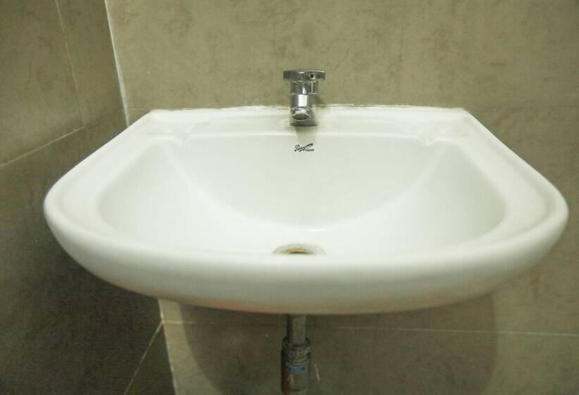 호텔 Ulo Aravindar Residency