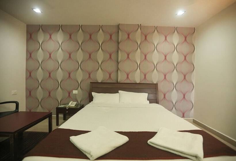 호텔 Ulo Aravindar Residency