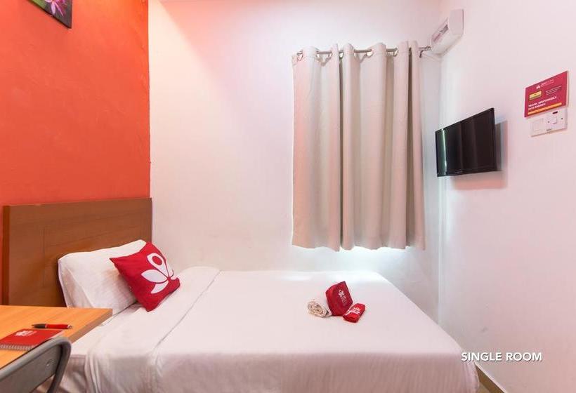 בית מלון כפרי Zen Rooms Colour