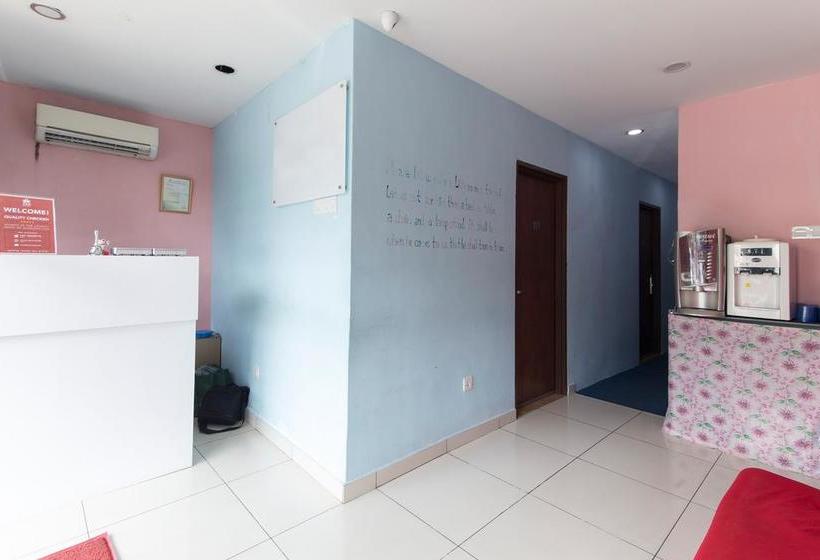 בית מלון כפרי Zen Rooms Colour