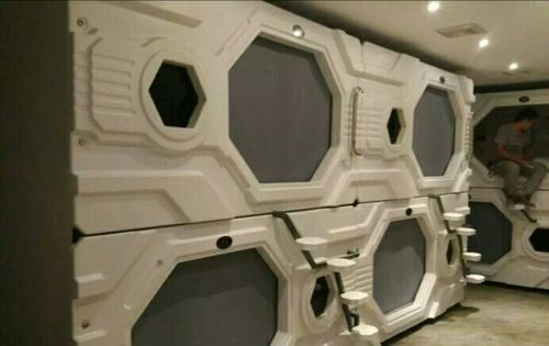 Intercity Capsule Youth Hostel Temple