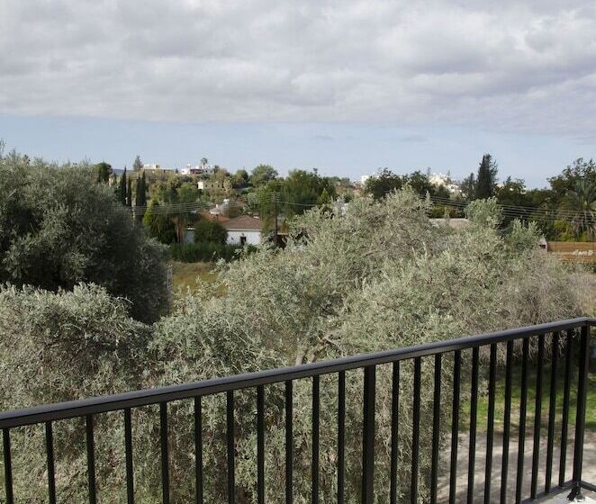 Kozis Hotel Apartments