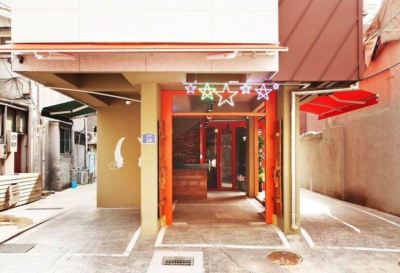 Kstar Stay Residence Hoehyun   Hostel