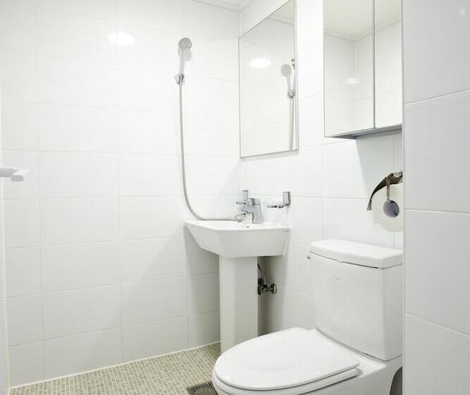 Kstar Stay Residence Hoehyun   Hostel