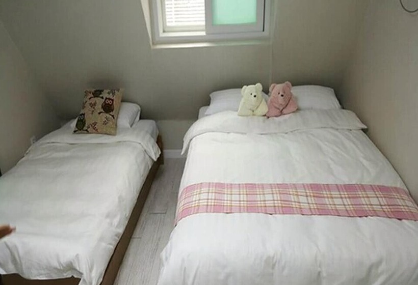 Kstar Stay Residence Hoehyun   Hostel