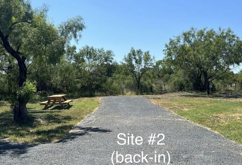 Live Oaks Bed And Breakfast