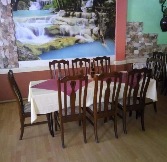 مُتل Apartmani I Sobe Okuka